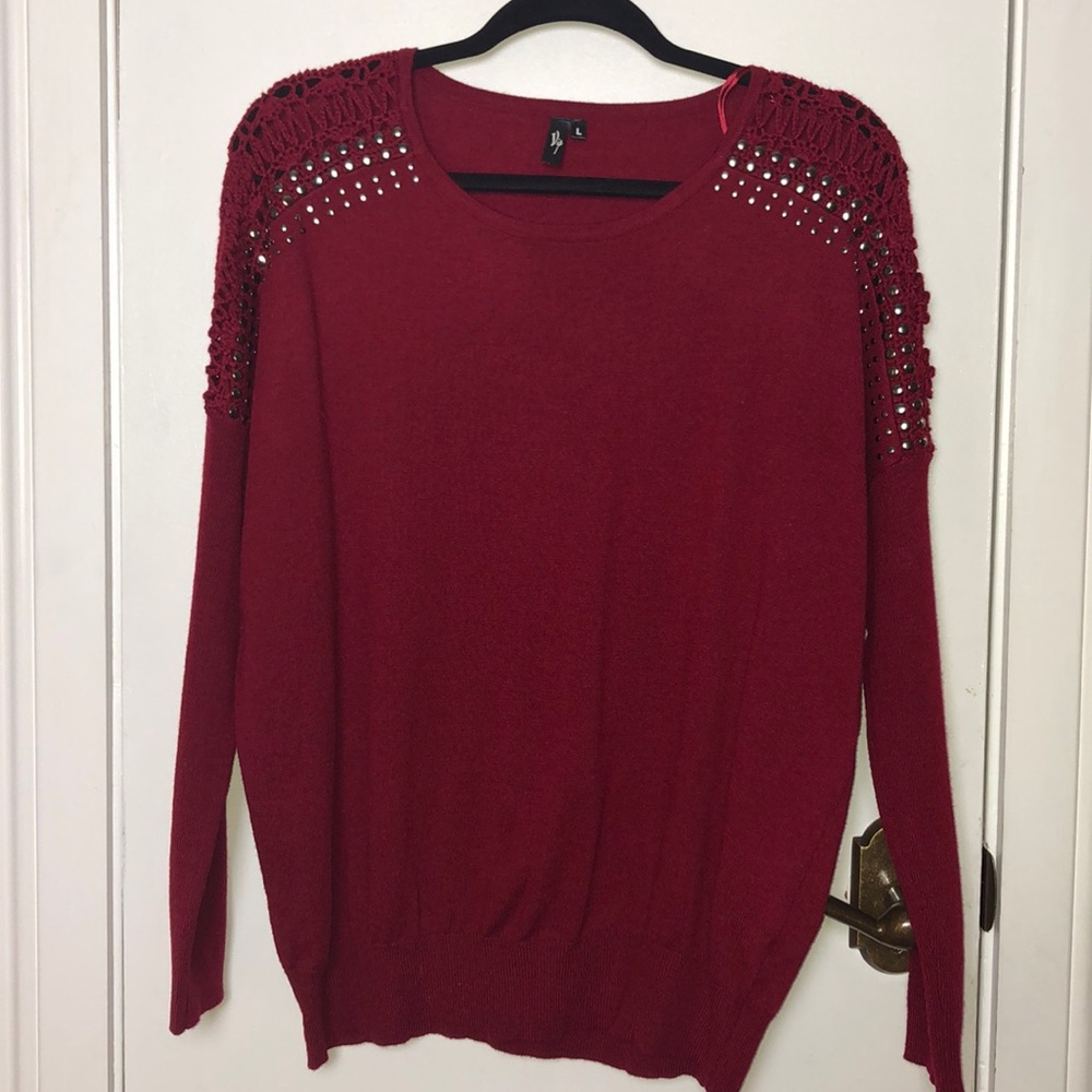 VIP burgundy sweater size Lg
